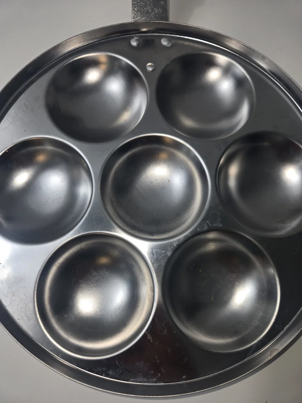 7-hole aluminum Takoyaki pan used for making Danish/Japanese pancake balls